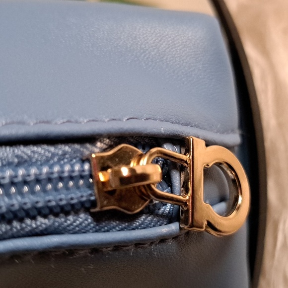 Salvatore Ferragamo for Turkish Airlines Business Class Toiletry Bag - Picture 7 of 14